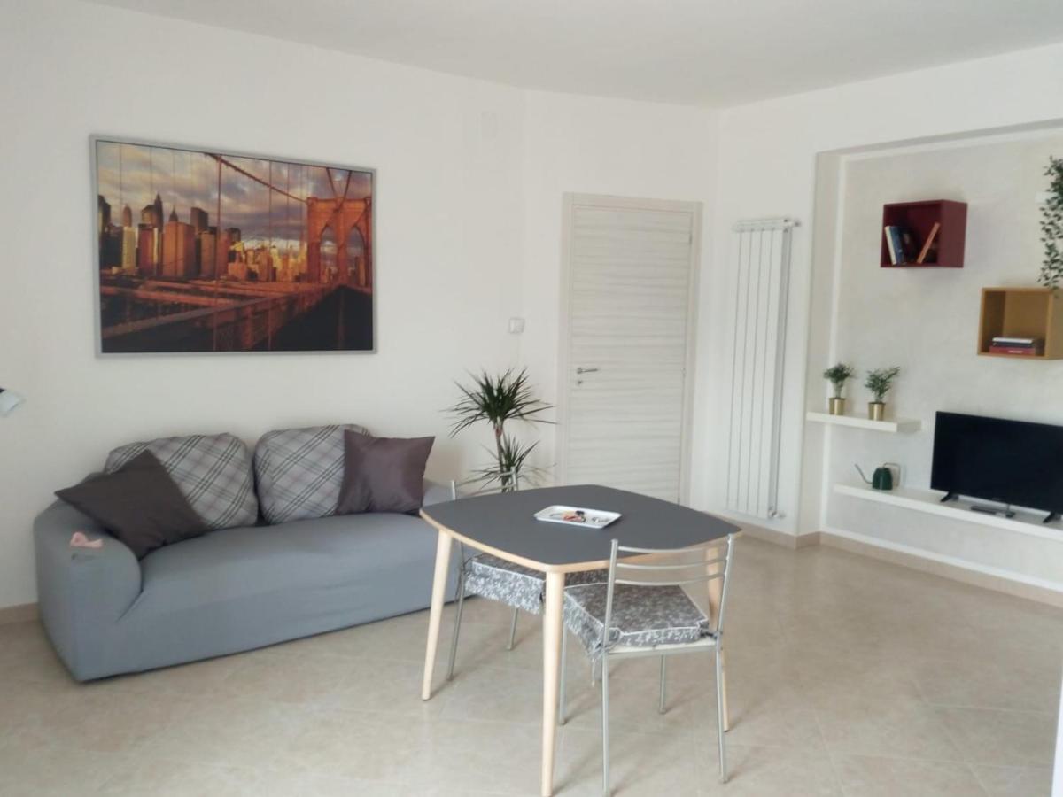 Ferienwohnung Beb Del Carmelo Mercato San Severino Exterior foto